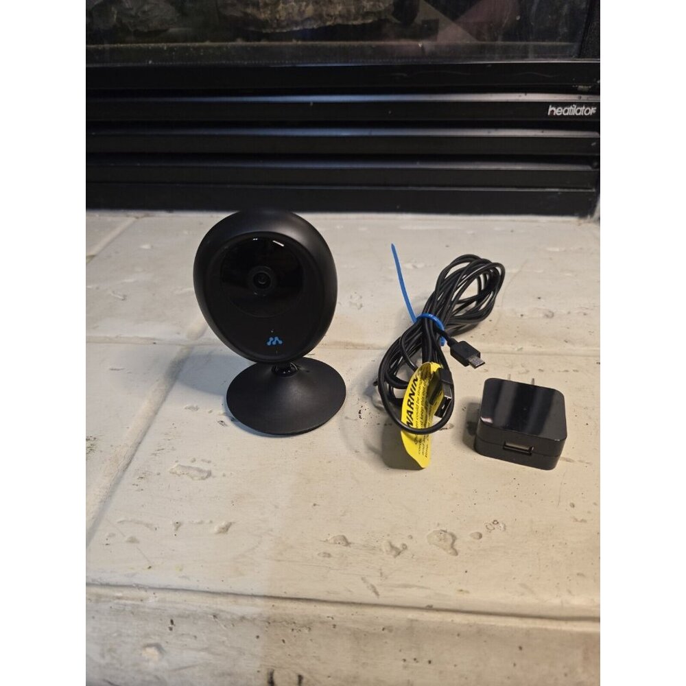 Used Momentum MOCAM-SIG02 HD Smart WiFi Security Camera WITH POWER CORD